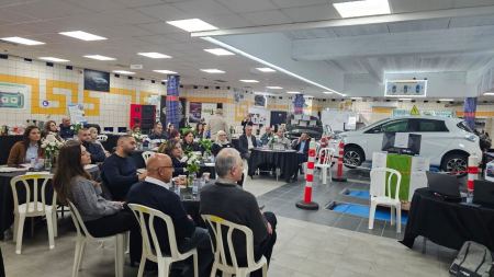  المدرسة التكنولوجية إكسال تبادر بيوم دراسي هو الأول من نوعه